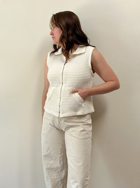 White Waffle Zipper Vest (M)